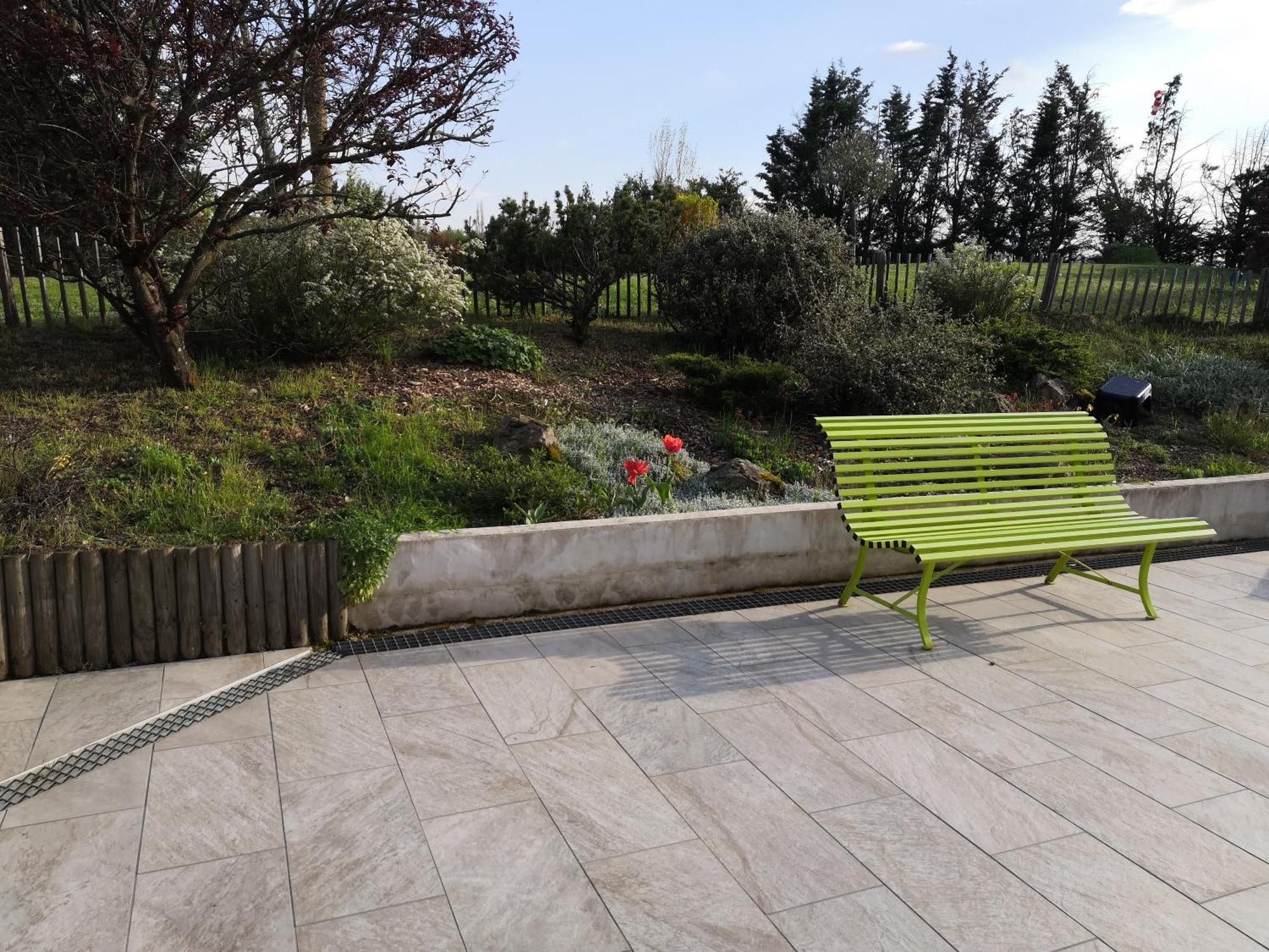 Chambre Avec Entree Independante Dans Un Ecrin De Verdure Dommartin  Exteriér fotografie